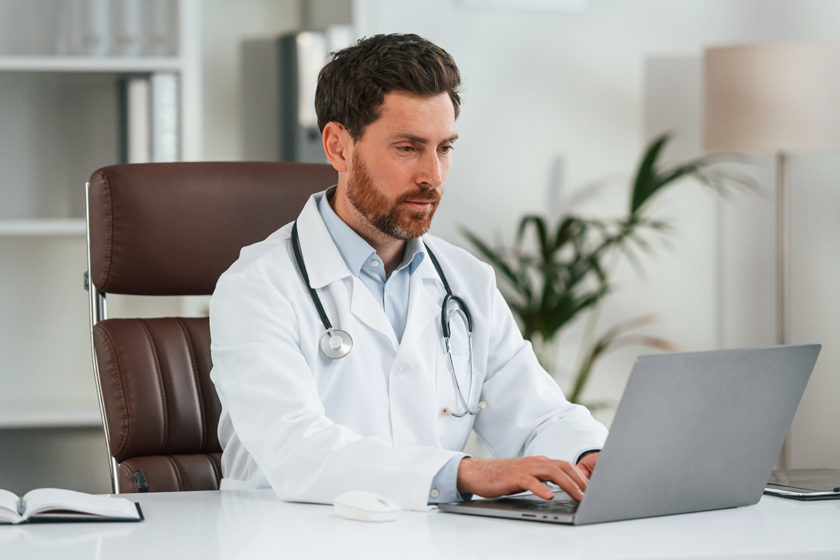 O Atesta CFM não só melhora a confiabilidade dos processos médicos, como também atende à crescente demanda por soluções seguras e transparentes na gestão de documentos médicos. 