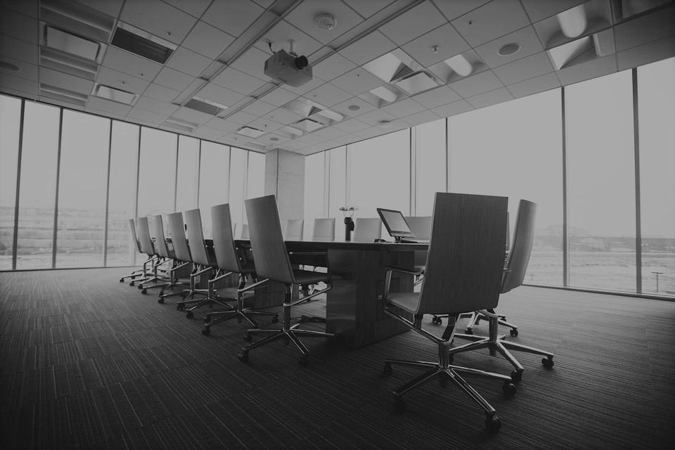O absenteísmo no ambiente de trabalho é um desafio significativo para muitas empresas. Faltas recorrentes e atrasos afetam diretamente a produtividade, o clima organizacional e os resultados financeiros.