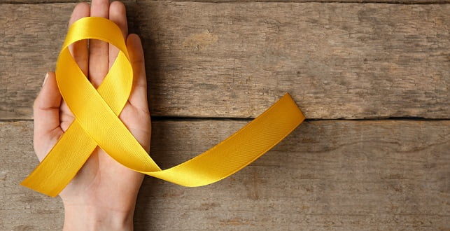 imagem de uma fita amarela, que representa o setembro amarelo e a luta contra o suicídio